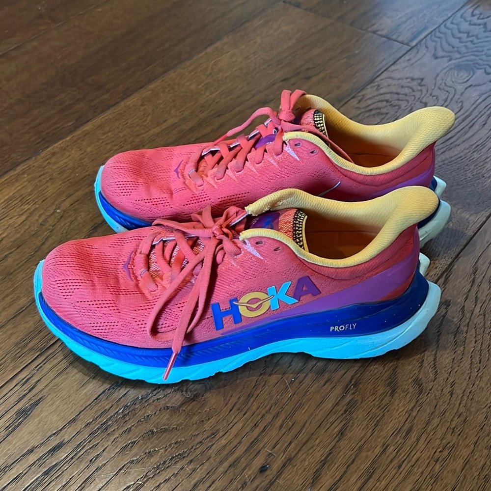 HOKA Women's Gymnastics Shoes Running Color: Fiesta/Bluing Size 8 Prewoned